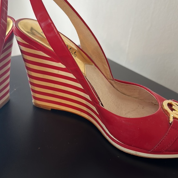 Michael Kors sandal size 6 red color - Picture 4 of 8